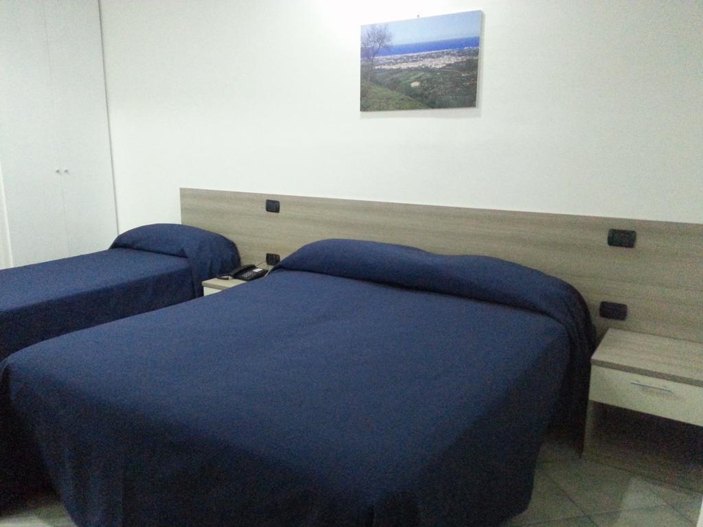 Hotel Poseidon Corigliano Calabro Luaran gambar