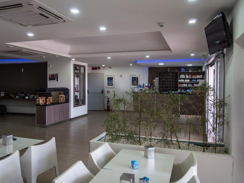 Hotel Poseidon Corigliano Calabro Luaran gambar
