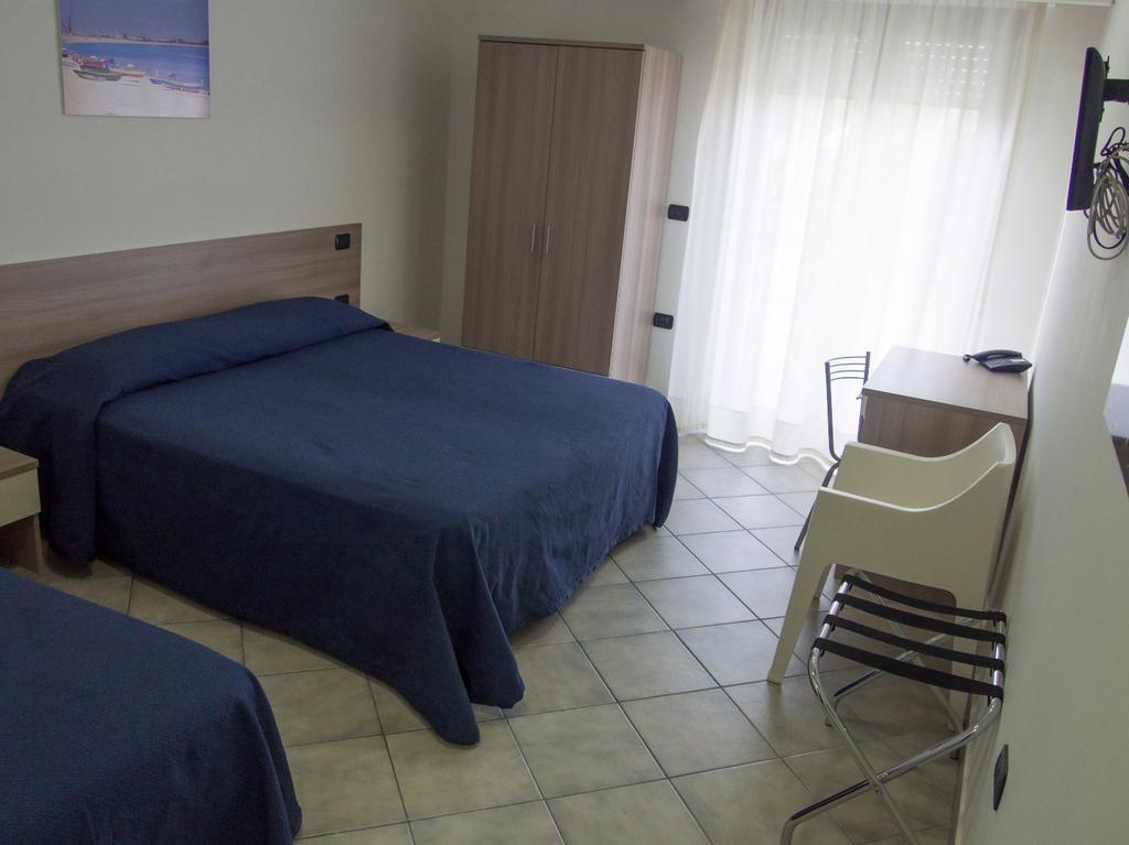 Hotel Poseidon Corigliano Calabro Luaran gambar
